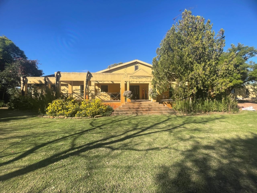 Commercial Property for Sale in De Rust Western Cape